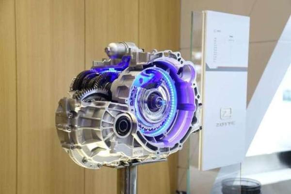 众泰TS5实车曝光 原创造型设计/轴距超越哈弗H6