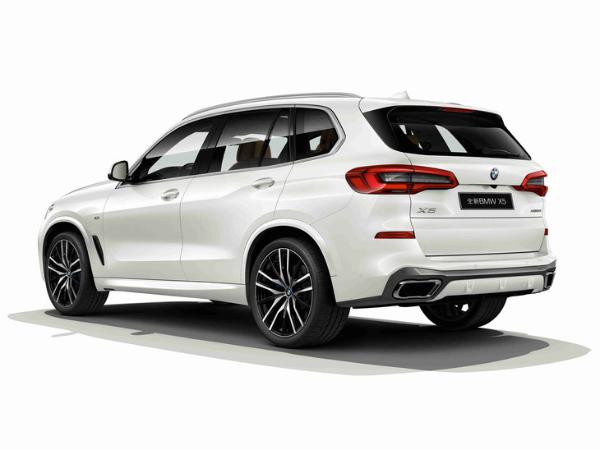 加速仅需6.9秒 全新宝马X5 xDrive30i车型上市 售69.99万元