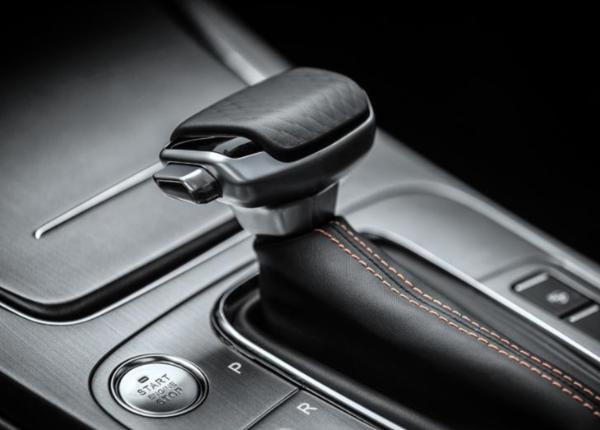 长安欧尚X7配置曝光，标配LED大灯/胎压监测等，最快11月上市