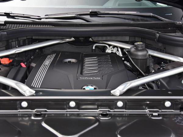 宝马新款X7将于近期上市 提供6座版车型/个性化配置升级