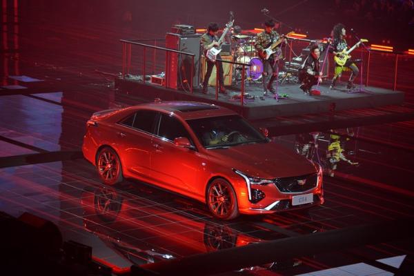 凯迪拉克CT4正式亮相 将2020年上市 纵置后驱平台
