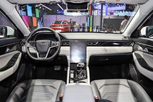 江淮嘉悦A5将广州车展前夕上市 预售8.48万起 搭1.5T动力