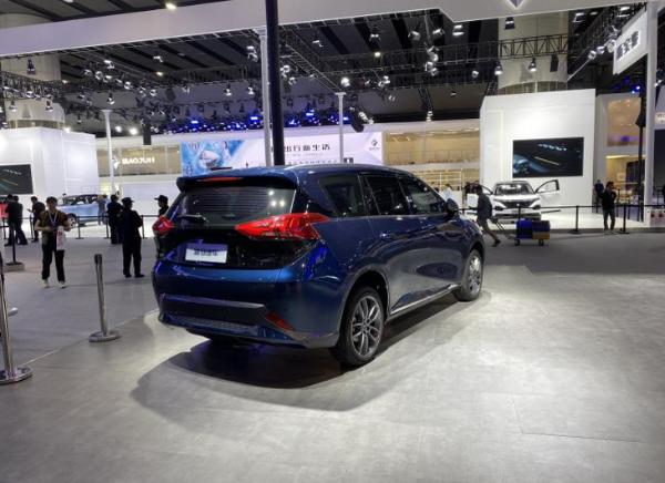 海马7X将明年二季度正式上市 定位MPV车型 6/7座可选 轴距2860mm