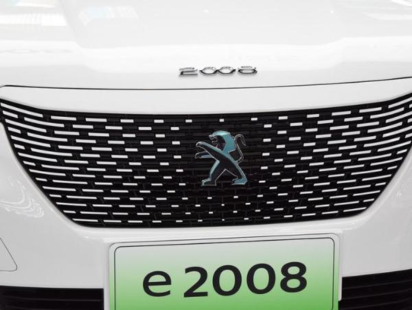 全新标致e-2008消息 将明年3月上市 与燃油版车型一致 续航或达430km