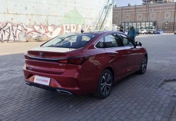 长安逸动PLUS今日正式首发 两种前脸造型/于2020年3月上市