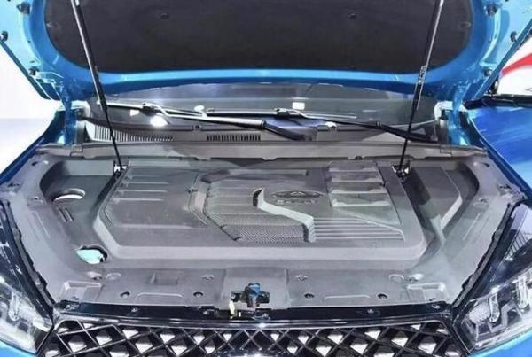 奇瑞全新瑞虎7到店，外观内饰大变样/新增轻混系统