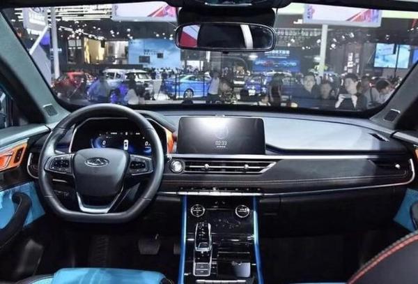 奇瑞全新瑞虎7到店，外观内饰大变样/新增轻混系统