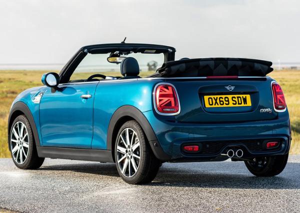MINI SIDEWALK特别版敞篷车型官图 2020年3月全球发售