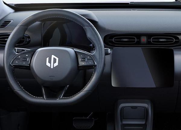 零跑T03内饰官图发布 造型简约、时尚 今年4月陆续交付