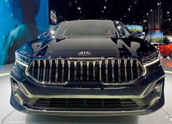 起亚全新一代K7亮相海外 配3.3L V6发动机