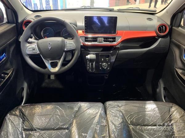 纯电续航150km 凌宝BOX正式量产下线