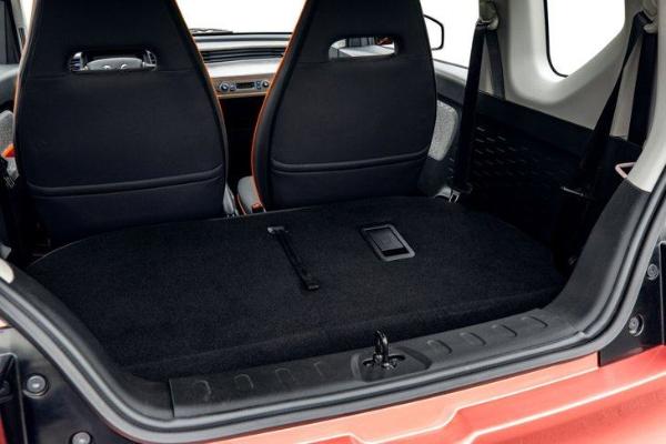 五菱宏光MINI EV正式开启预售 预售价2.98-3.88万元 将6月份上市