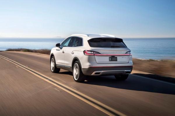 林肯航海家2.7T尊耀限量版车型上市 售49.8万元