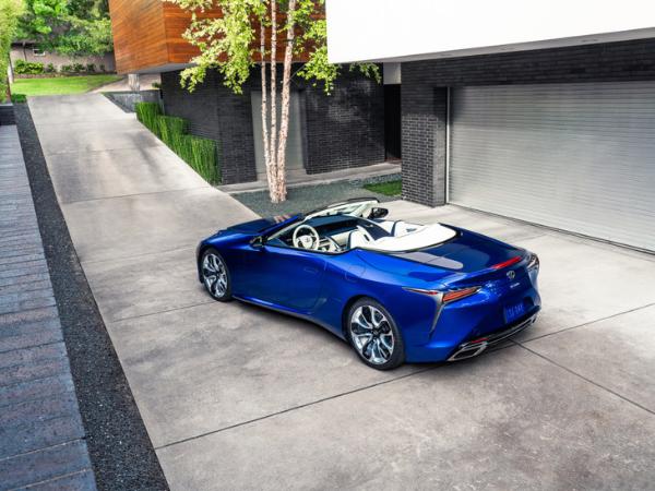 雷克萨斯LC 500特别版官图 软顶敞篷设计/配专属蓝色车漆