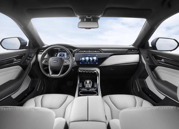 2020款福特领界EV正式上市 补贴后售价为17.98-19.28万元