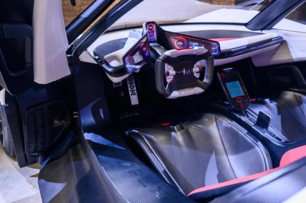 APEX AP-0纯电动概念超跑亮相