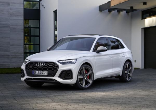 性能中型SUV 奥迪SQ5 TDI官图发布