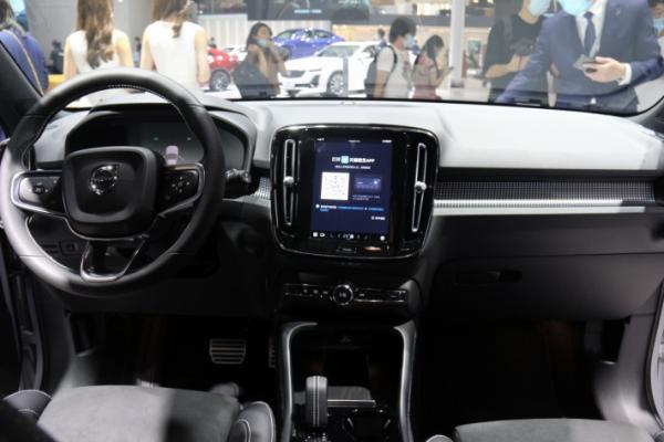 #2020广州车展#沃尔沃XC40 RECHARGE上市 售价为35.70万元