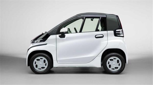 丰田在日本推出了一款新车，看了后觉得五菱宏光MINI EV真香