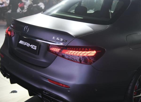 新款AMG E系列国内上市 售价区间94.88-146.88万元