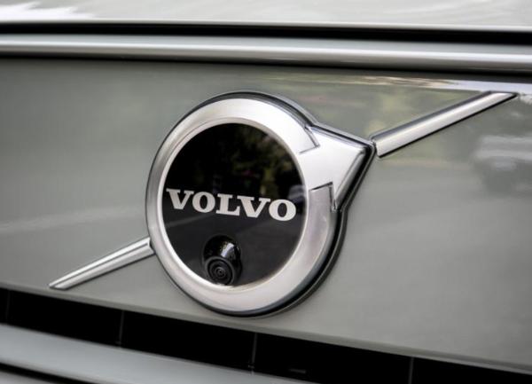 沃尔沃全新纯电动车将于3月2日正式亮相 或为轿跑SUV车型