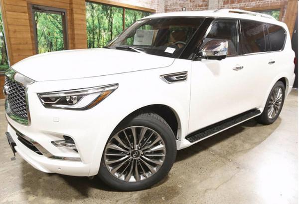 英菲尼迪新款QX80实车曝光 搭5.6L V8动力 对标雷克萨斯LX570