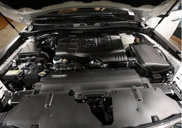 英菲尼迪新款QX80实车曝光 搭5.6L V8动力 对标雷克萨斯LX570