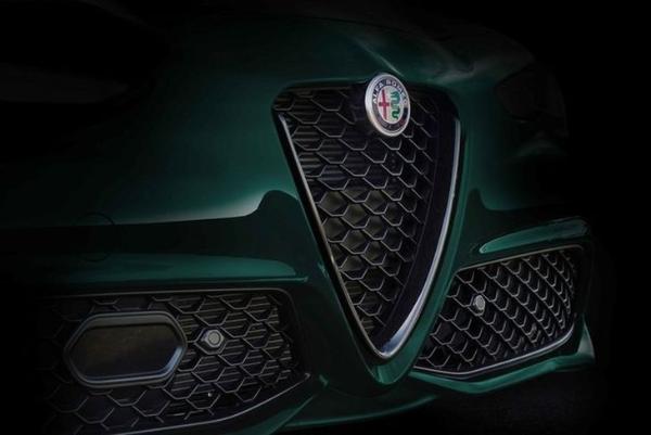 阿尔法·罗密欧Giulia绿色限量版 售价约37万元