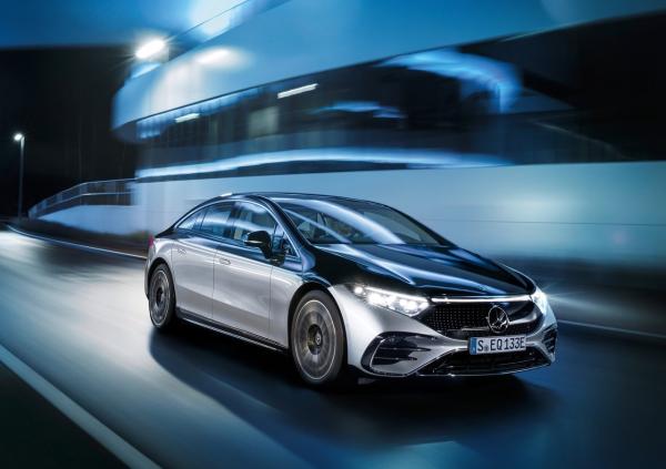 奔驰首款大型豪华纯电轿车EQS正式全球首发
