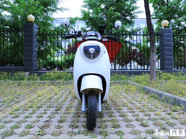外型可甜 动力可盐 台铃超能N8跑得更远更长久