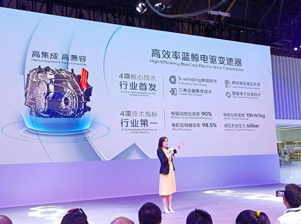 长安汽车iDD混动系统重庆车展发布 UNI-K PHEV车型将下半年亮相