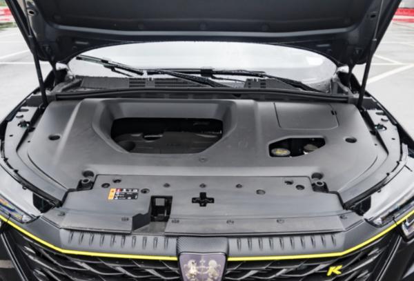 荣威新款RX5 PLUS售9.88万起 搭1.5T高功率发动机