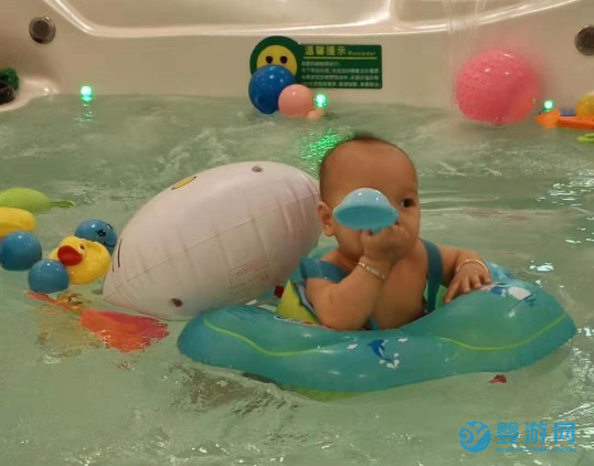 春季遛娃好去处，婴儿游泳馆解锁宝宝成长新姿势
