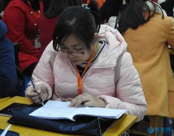 婴儿游泳馆最应该培养的两类员工，别错过