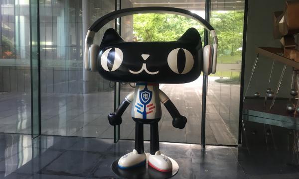 刚拿完格莱美大奖，00后“音乐天才”碧梨来天猫国际开店了