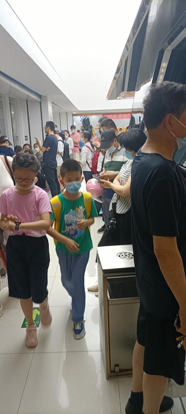 校外培训机构的暑假两重天