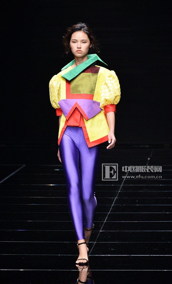 江南国际时装周｜东华大学“DUCE领袖” 做自己的领袖