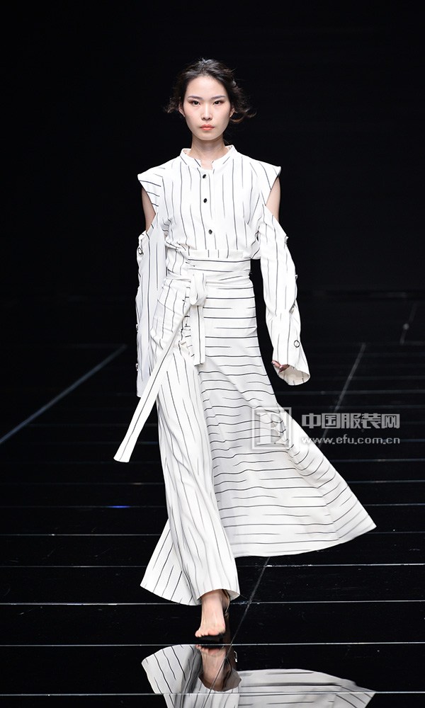 江南国际时装周｜东华大学“DUCE领袖” 做自己的领袖