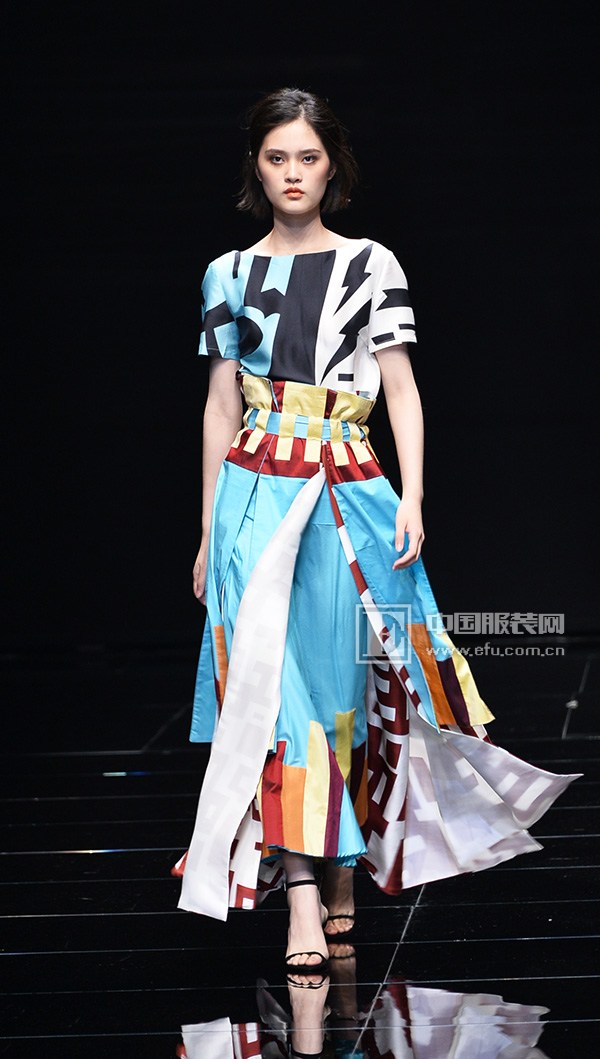 江南国际时装周｜东华大学“DUCE领袖” 做自己的领袖