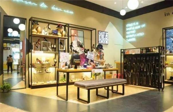 另眼看服装：波司登入选国家品牌计划 LV在国内“开店”