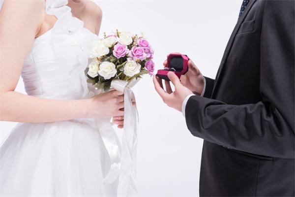 婚姻不幸福与基因有关？研究人员发现DNA可能会影响你的婚姻质量