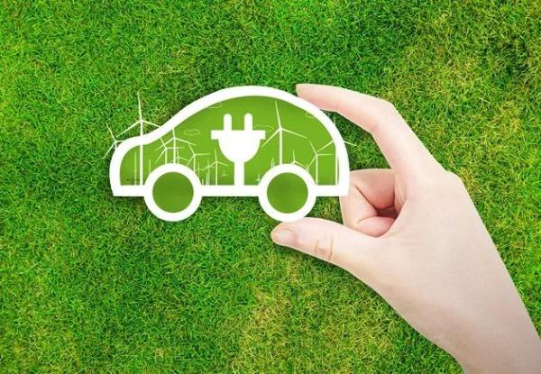 新能源汽车补贴政策转向：平均退坡50% 补车变“补电加氢”