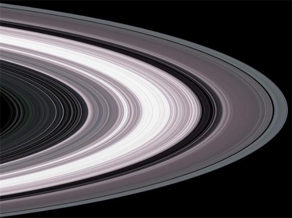 NASA卡西尼号任务揭秘土星环！令人着迷的土星环没那么简单