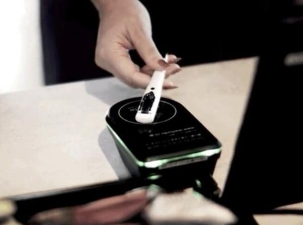 星巴克要在日本卖钢笔，内置NFC钱包买咖啡可刷笔支付