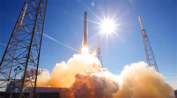 SpaceX猎鹰9号火箭成功将通信卫星送入轨道 但整流罩回收再次失败