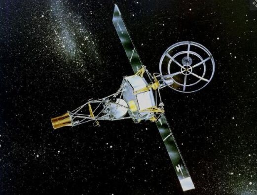 科技日历丨“水手2号”：第一艘成功飞越金星的探测器