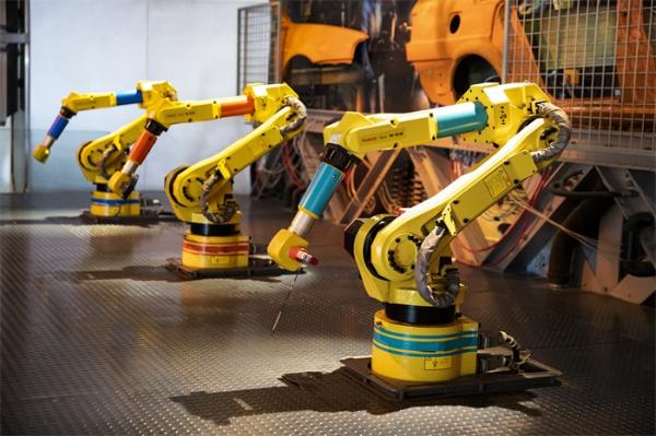 美的持续推动库卡机器人中国业务整合 进一步提升机器人使用密度