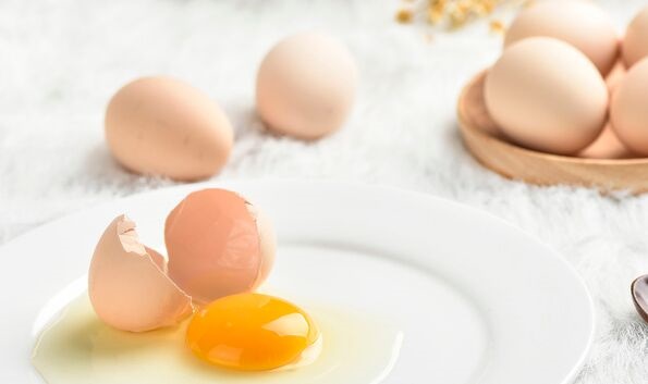 《英国医学杂志》：适量食用鸡蛋与心血管疾病风险无关！