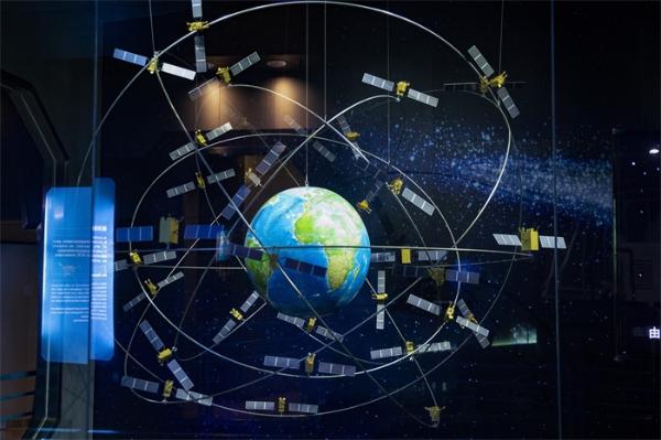中国超70%智能手机已提供北斗服务，最后一颗组网卫星计划6月择机发射