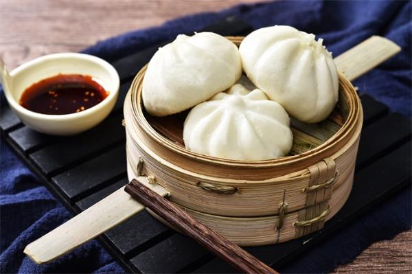 幼儿园 一天能卖70单！卖包子自救幼儿园成立团队开包子铺，店铺取名安心